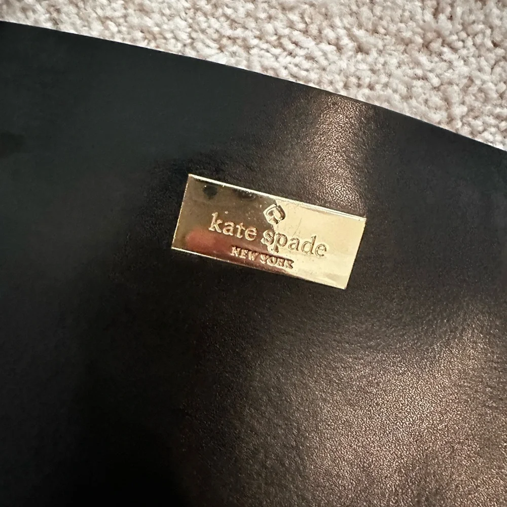 Kate Spade leather tote bag! - Picture 2 of 4